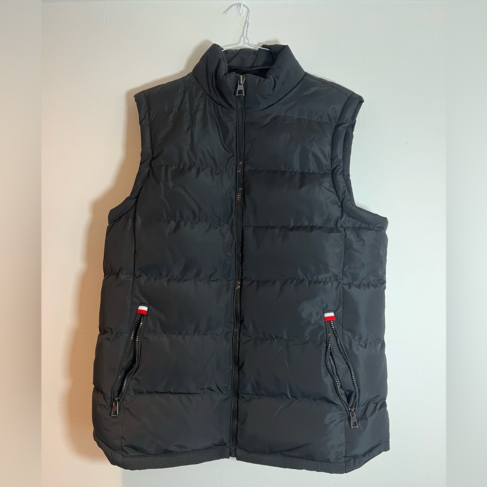 ZSHOW Black Zip-Up Puffer Vest